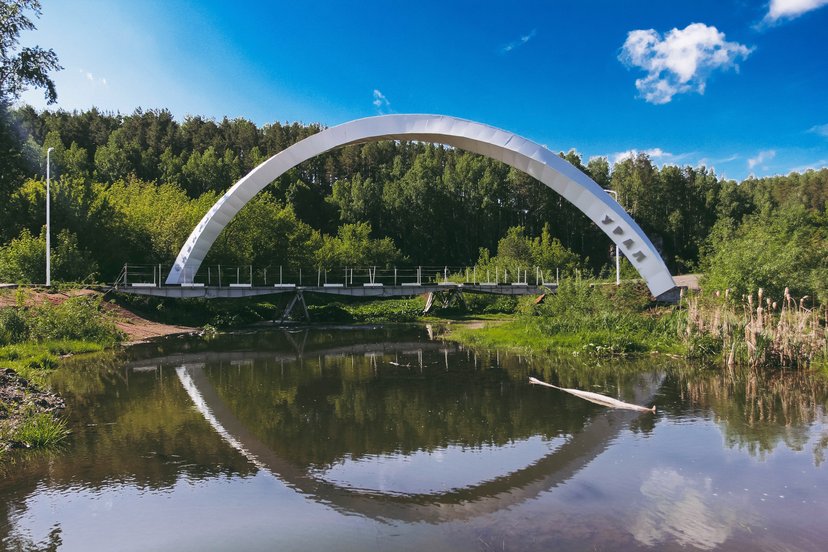 Арка <nobr>&laquo;Урал-Сибирь&raquo;</nobr></p>