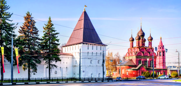 Посетить главную площадь города